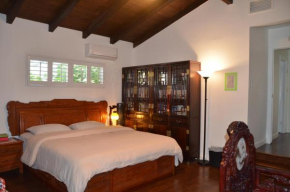 Гостиница LAX Teresa B&B  Лос-Анджелес